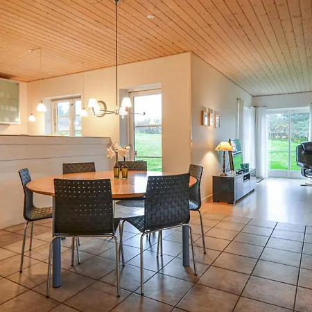 펜션 Amazing Home In Ebeltoft With Wifi