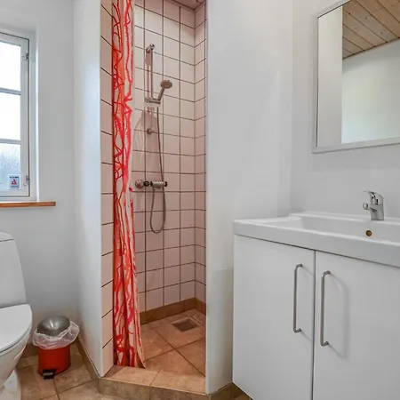 펜션 Amazing Home In Ebeltoft With Wifi